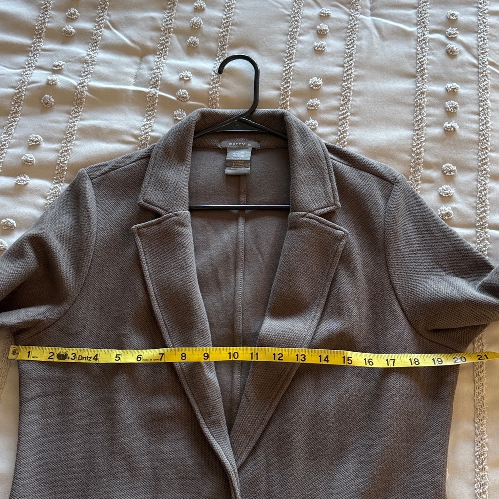 Women's Gray Blazer Jacket - Picture 3 of 4